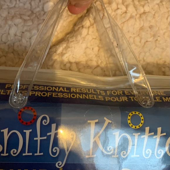 “KNIFTY KNITTER” Round Loom Series     From Provo Craft  NWT - Picture 4 of 5